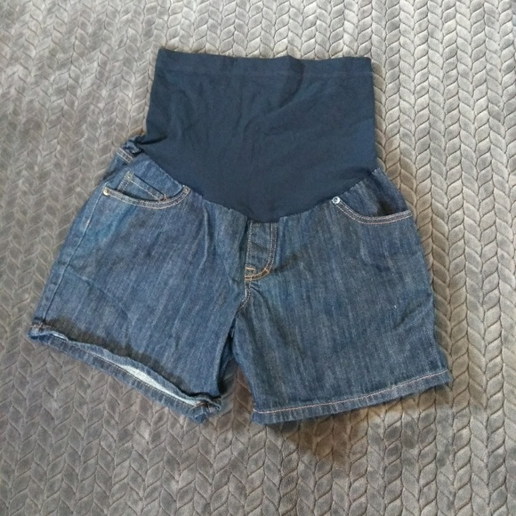 Women's Maternity Jeans Shorts - Picture 5 of 5